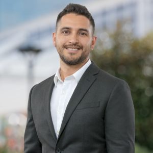 Dr. Oscar Barzuna
